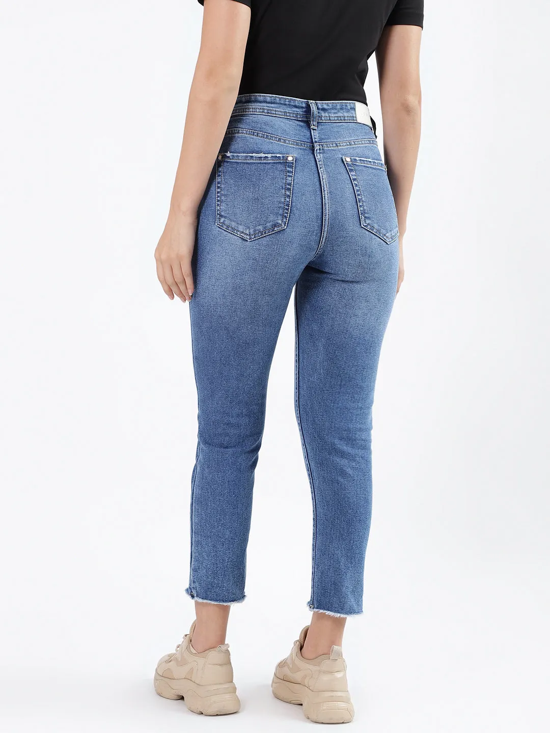 Iconic Women Blue Faded Slim Straight Fit Jeans