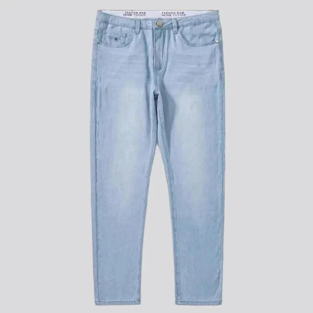 Light-wash men's lyocell jeans