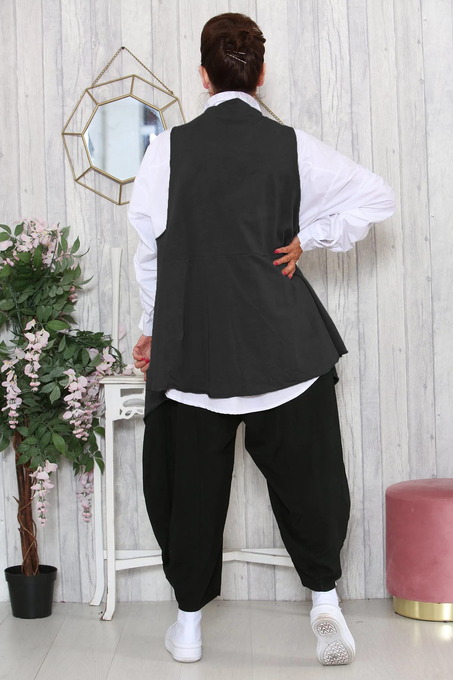 RAFFI  Layering Top In Black