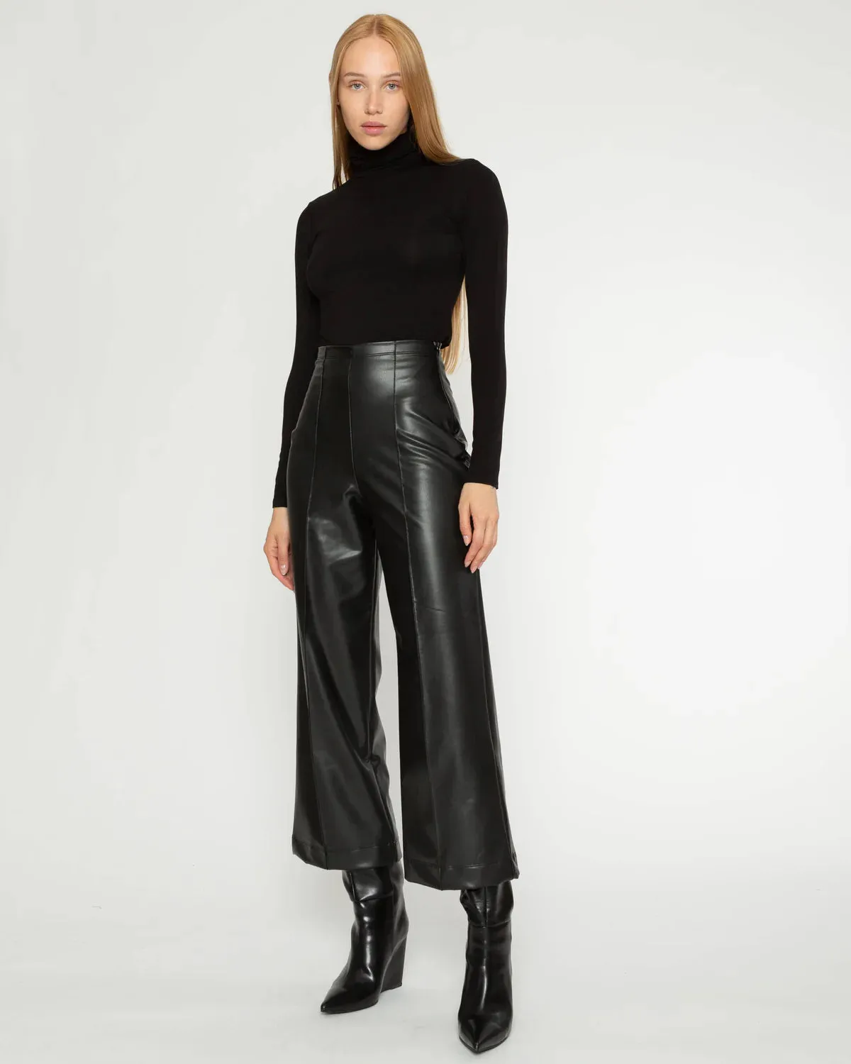 Ri1364 Vegan Cropped Straight Leg Pant