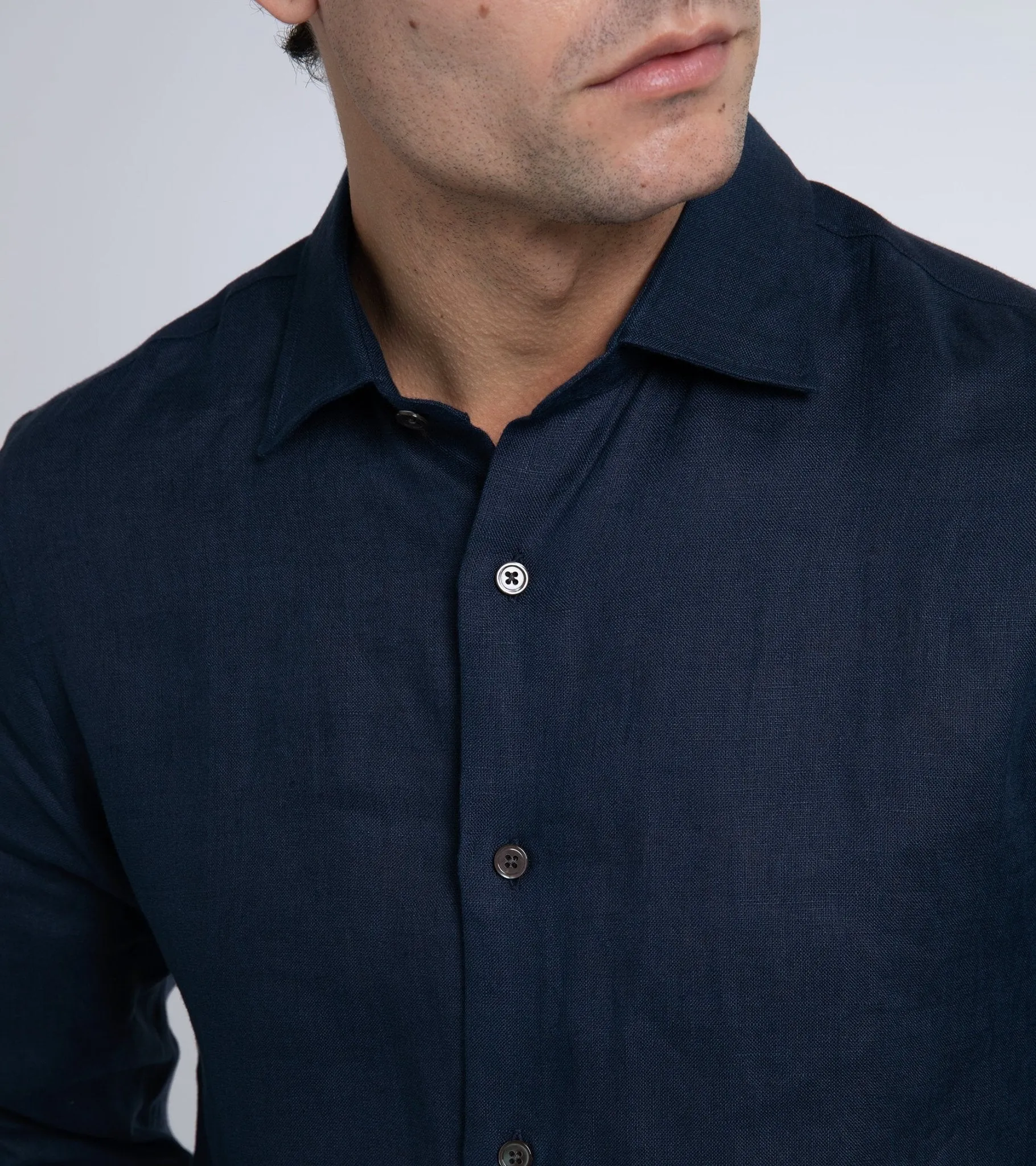 Trunk Audley Irish Linen Shirt: Navy